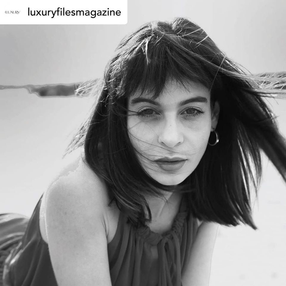 Paola Rubino fotografata per Luxuey Magazine, Spring 2020